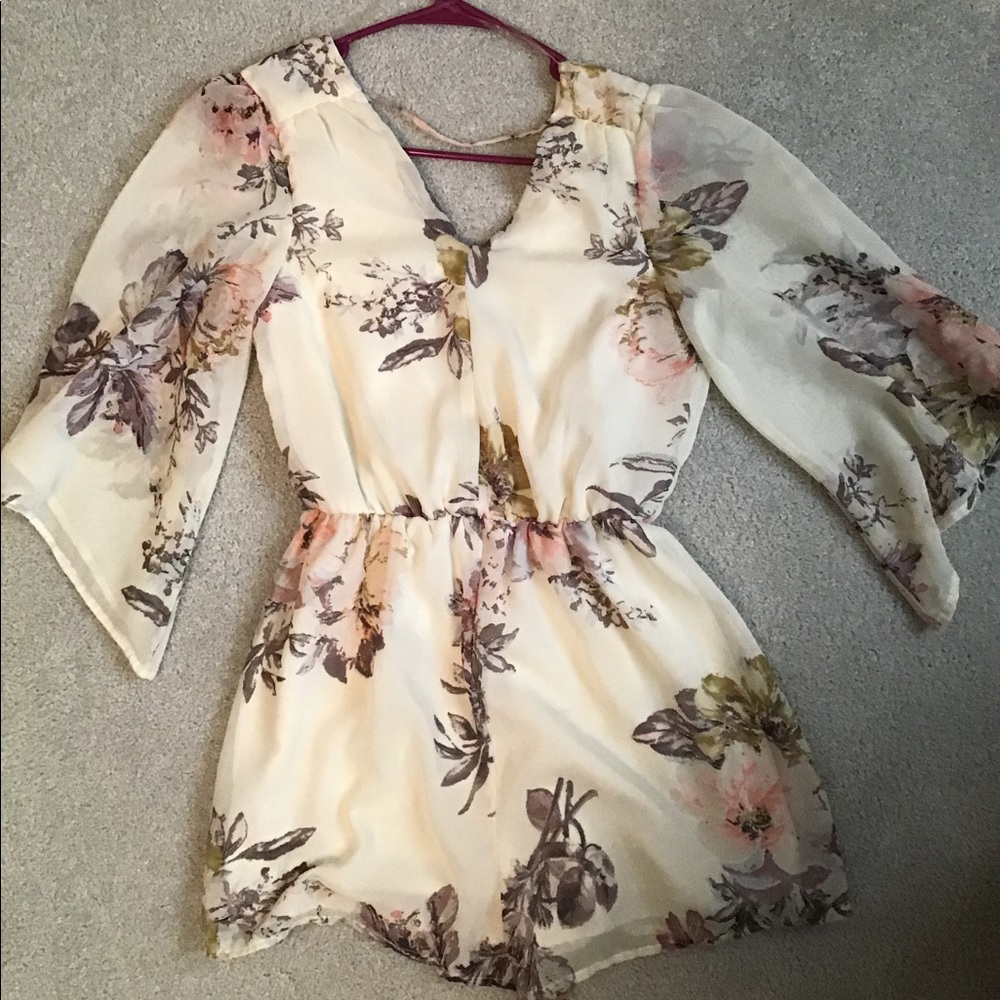 Cute boho romper!